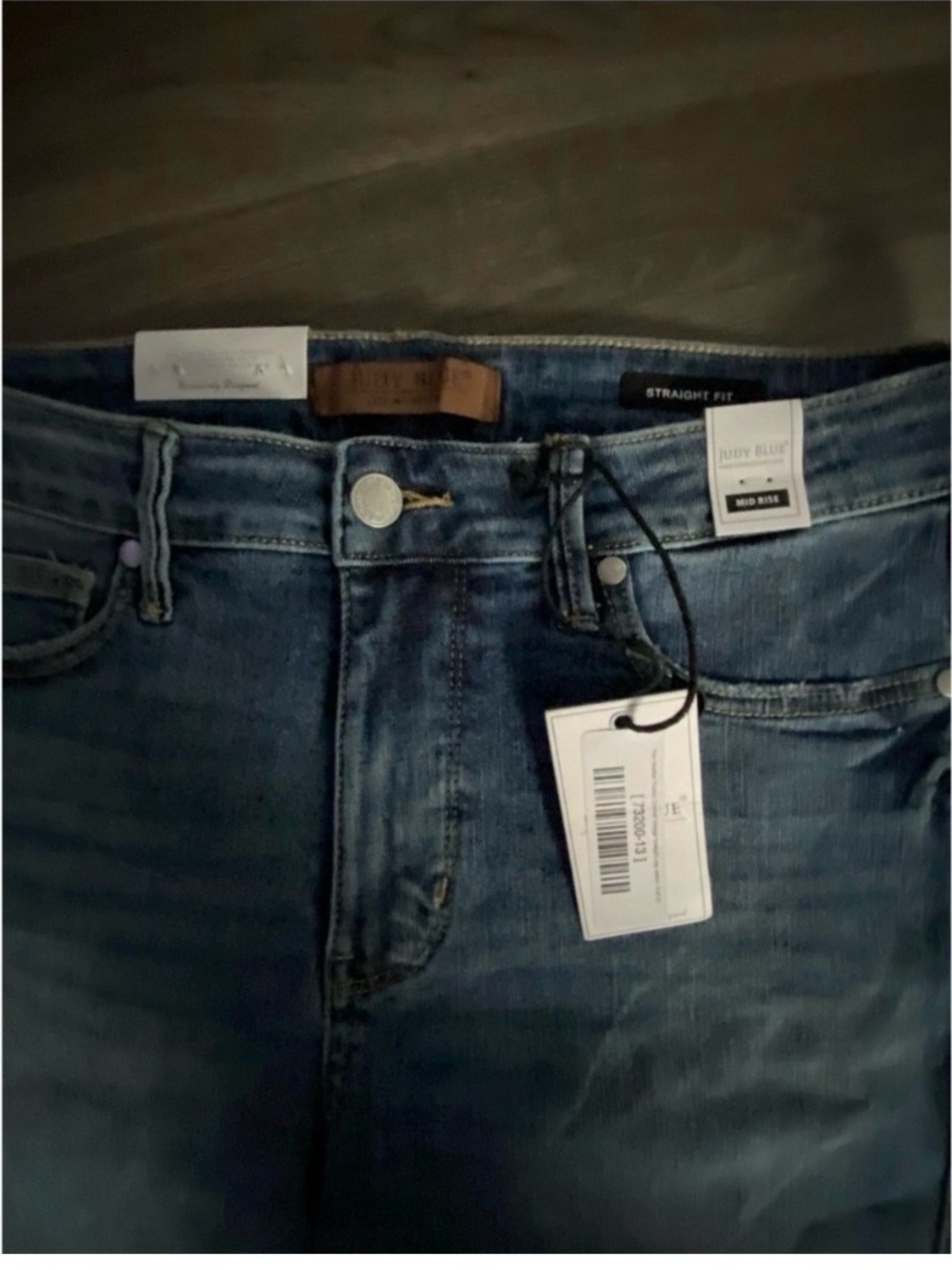 JUDY BLUE Straight Leg Raw Crop Jeans Size 31 New! - Picture 6 of 8